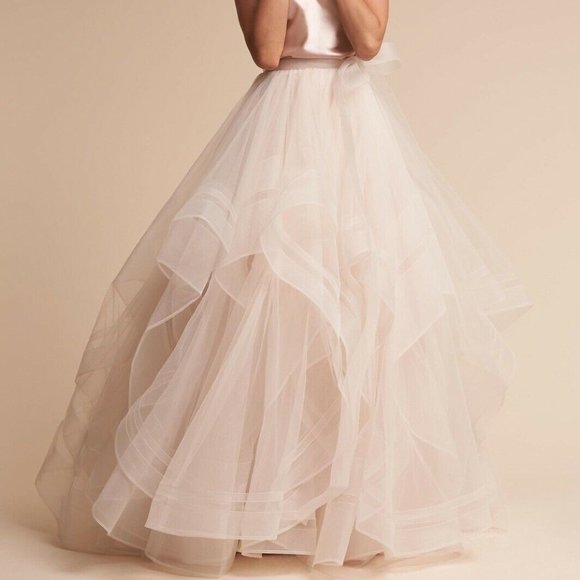 Effie Skirt in Moscato Size 4 | Wtoo by Watters - Picture 1 of 6